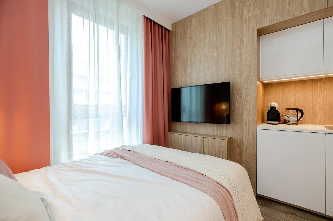 Apartment Wola Kasprzaka - Wifi + Smart Tv Warsaw